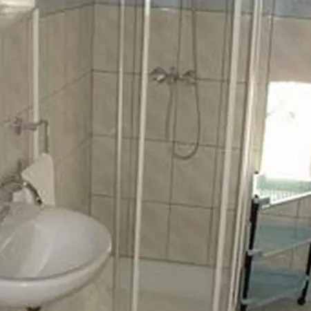 White House - Two Bedroom With Terrace 1